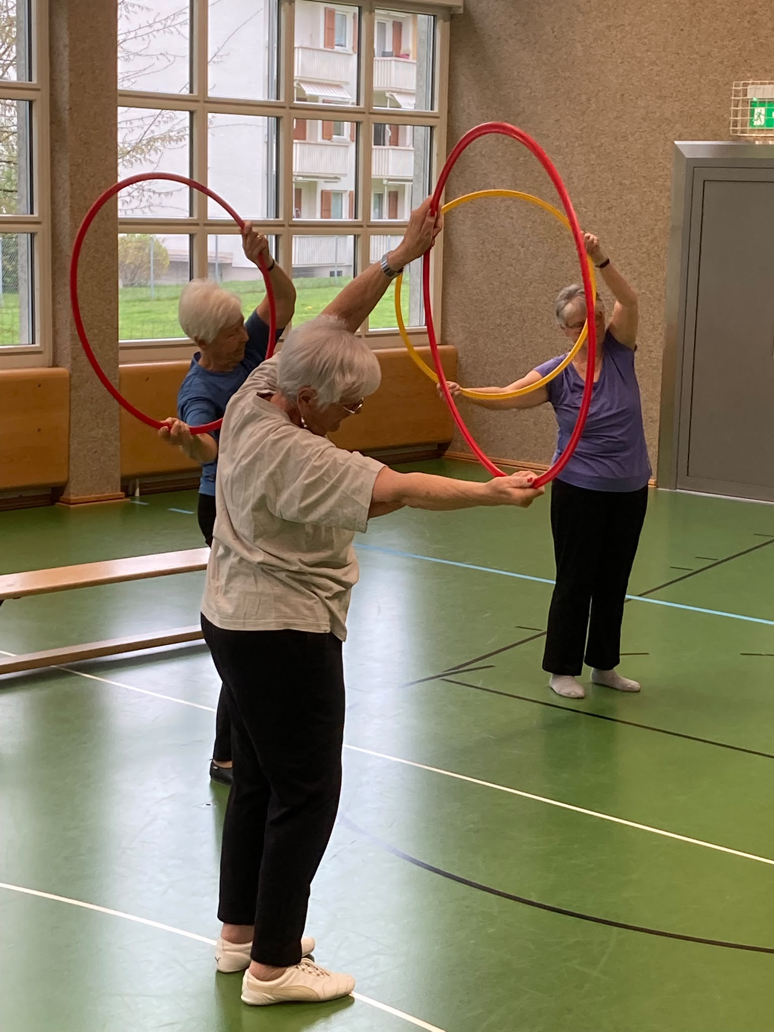 Senioren-Riege – Reifen-Übung
